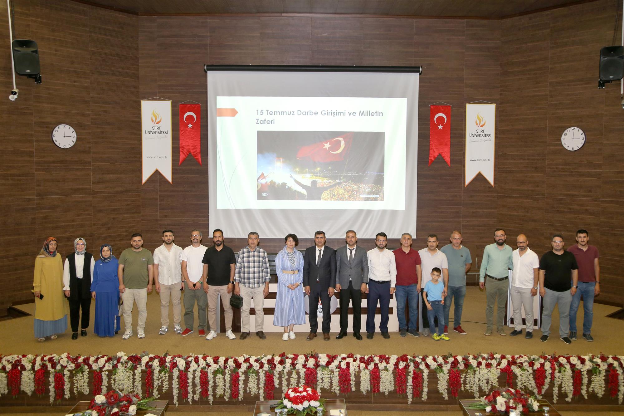 Üniversitemizde 15 Temmuz Demokrasi ve Milli Birlik Günü Konferansı Düzenlendi
